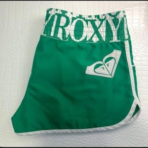 Roxy swim shorts green juniors size M w pockets.